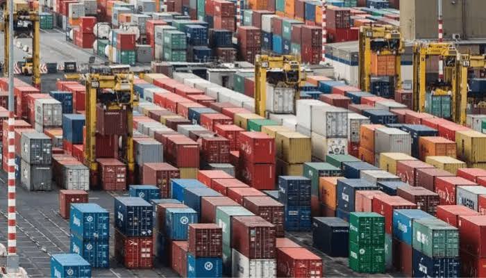 Ctg custom to auction 6,000 containers