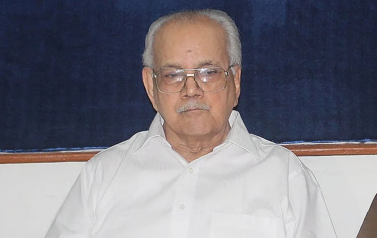 Liberation war veteran AK Khandker passes away