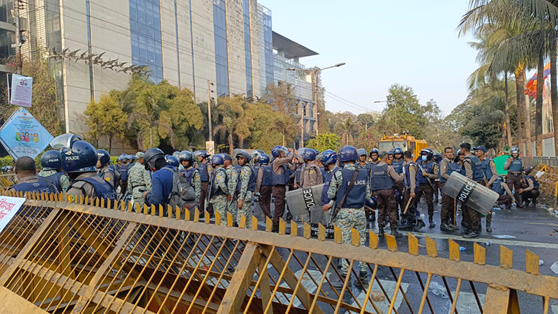 Govt asserts no live ammunition used against Inqilab Moncho protest