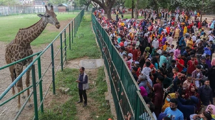 Amusement spots draw huge crowds on Eid holidays