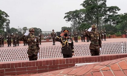 Army chief pays tribute to Liberation War martyrs, Bangabandhu