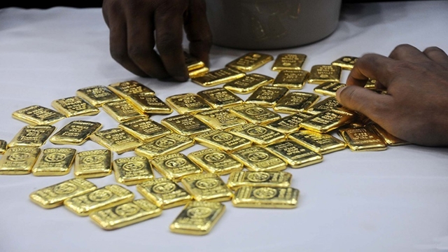 55 gold bars seized in Dhaka, Jashore