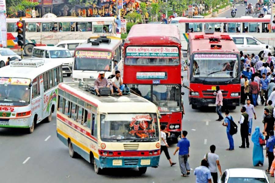 Creating an efficient circular bus service system