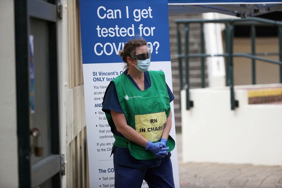 'We're not hungry, we need masks' says Australian doctor on virus frontline