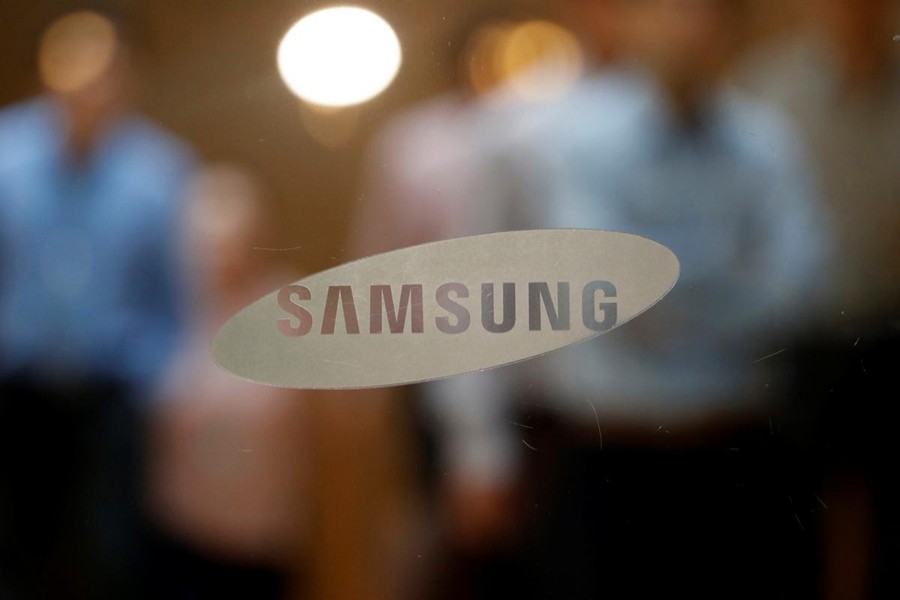 Samsung beats Q1 estimates, braces for bigger blow from coronavirus