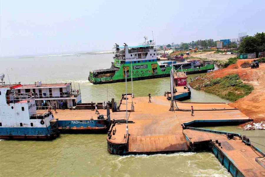 River ports asked to hoist warning signal 2