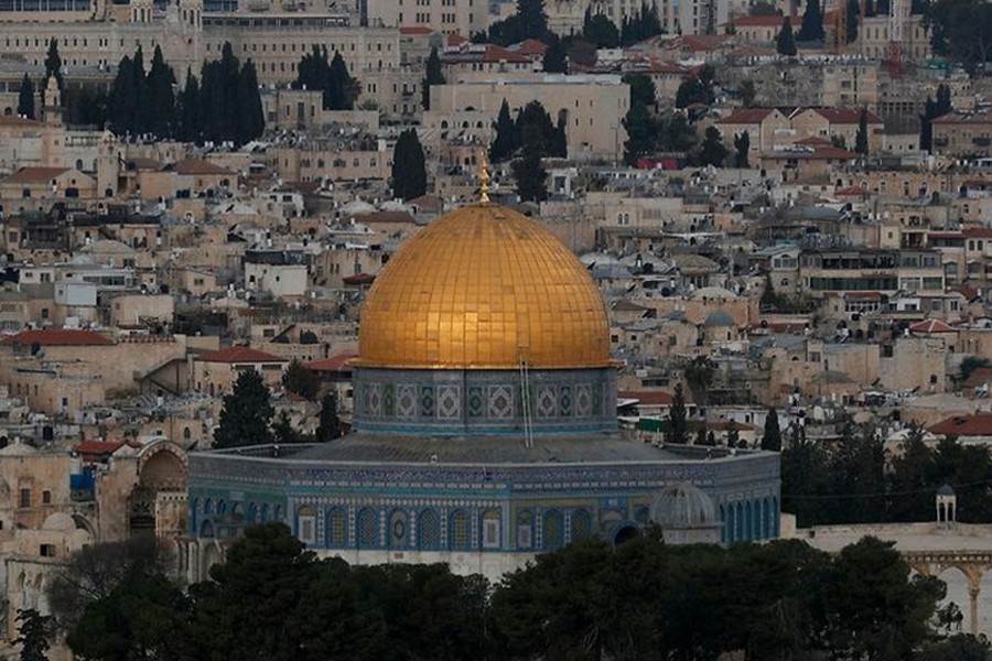 COVID-19: Ramadan prayers banned at Jerusalem's al-Aqsa mosque