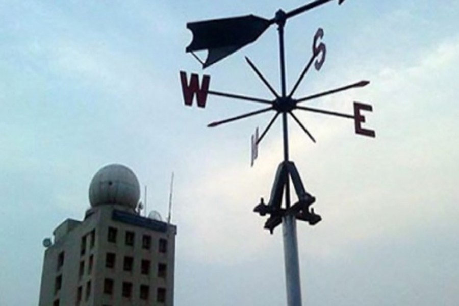 Met office asks maritime ports to hoist cautionary signal 1