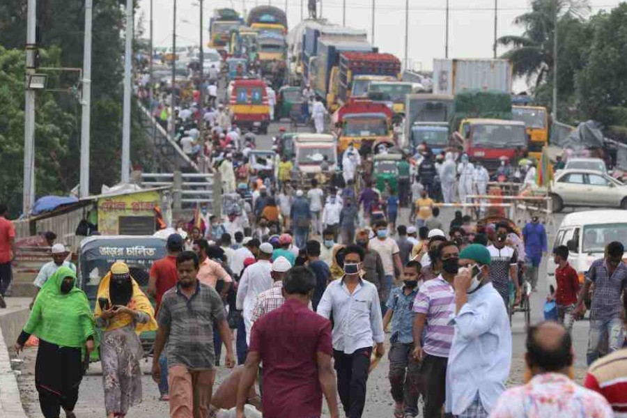 Letting people leave Dhaka amid coronavirus outbreak ‘suicidal move’: Experts
