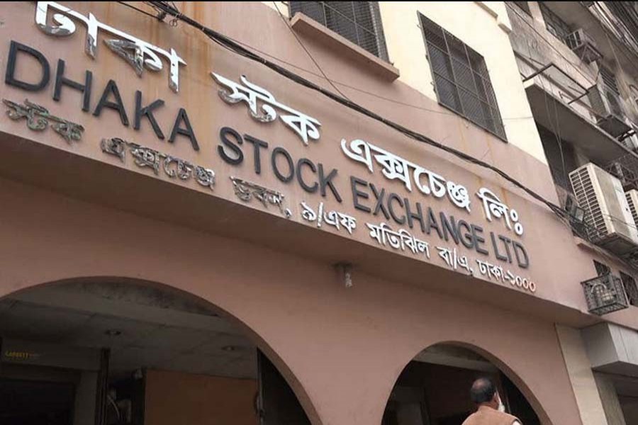 Weekly market review: Stocks post modest gain as budget unveiled