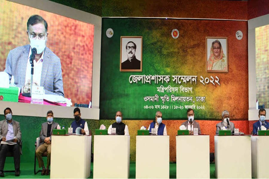 IPTVs, YouTube channels shouldn’t air news: Info Minister