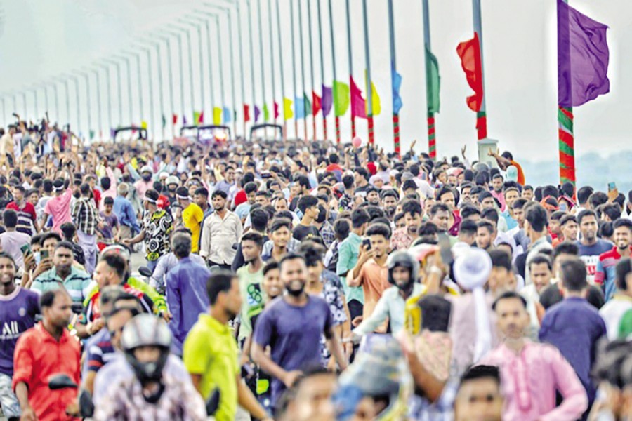 পদ্মা সেতু রাজনীতির সব হিসেব-নিকেশ পালটে দিল