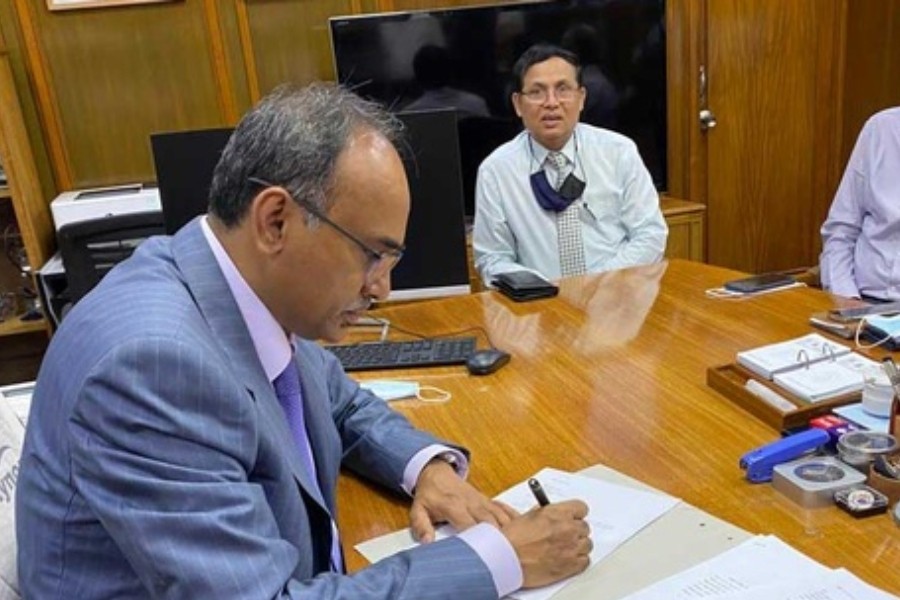 Abdur Rouf Talukder joins Bangladesh Bank as governor