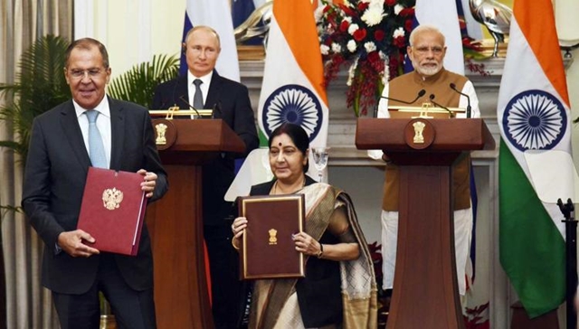 India and Russia ink deal on S-400 missile system 