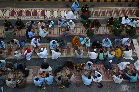 Govt bans Iftar gatherings during Ramadan