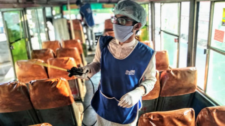 Bidyanondo sprays disinfectant in vehicles, distributes hand sanitisers