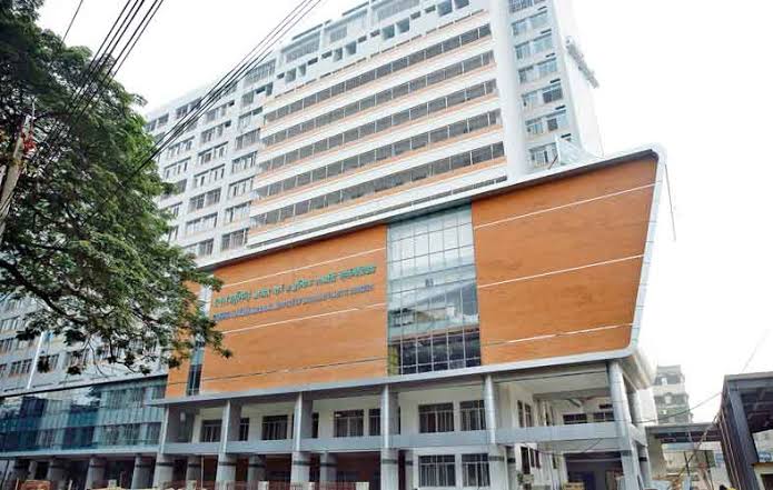 Health Ministry orders to evacuate DMCH Burn Unit 