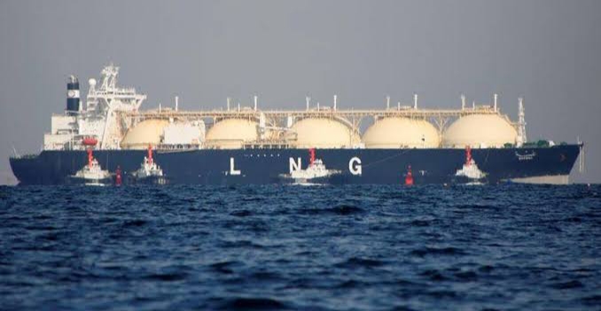 Govt to procure 33.60 lakh MMBtu LNG