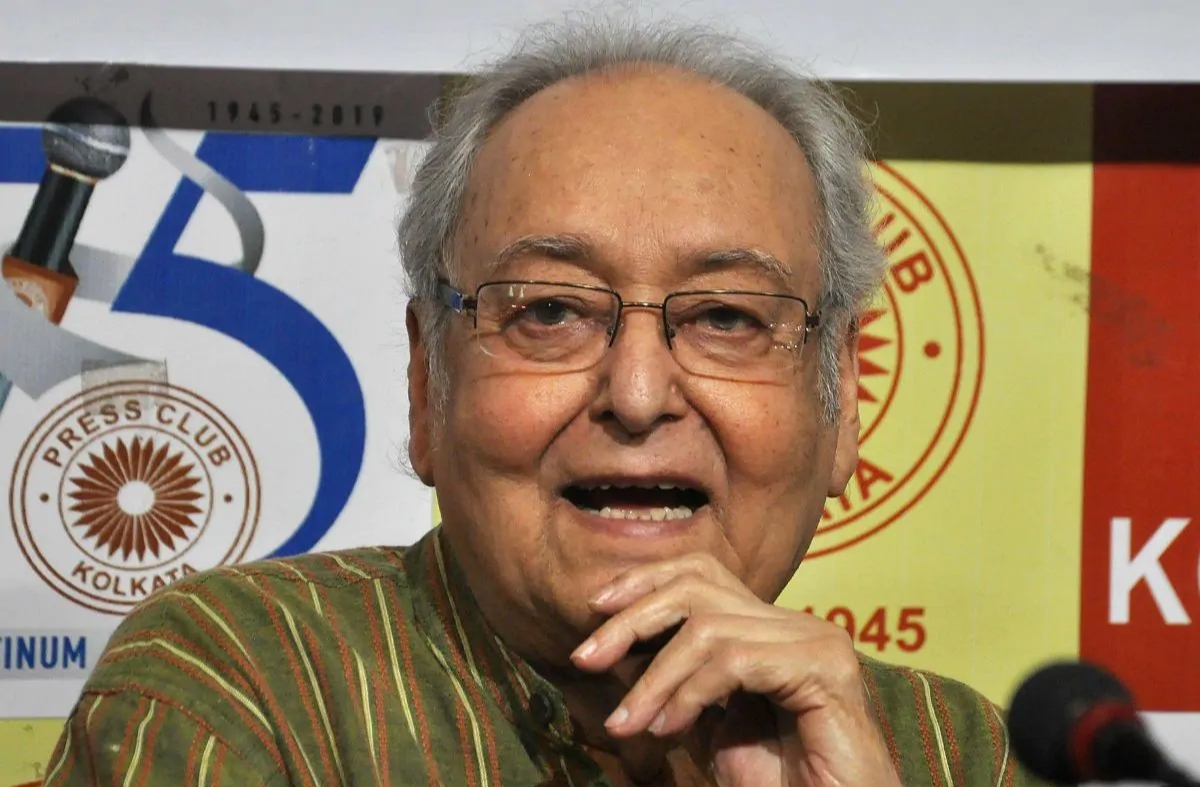 Legendary  actor Soumitra Chatterjee dies