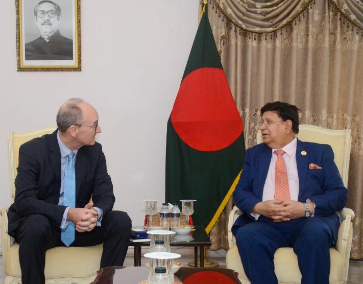 German Ambassador calls on Foreign Minister Momen