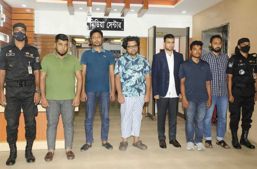 6 arrested for laundering Tk 200 crore through online gambling