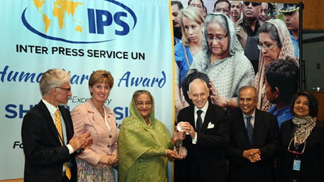 PM receives ‘Int’l Achievement Award’ & ‘Special Distinction Award for Outstanding Leadership’