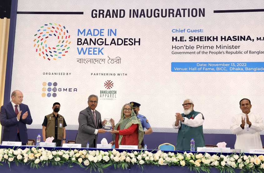 PM urges foreign businessmen to invest in Bangladesh