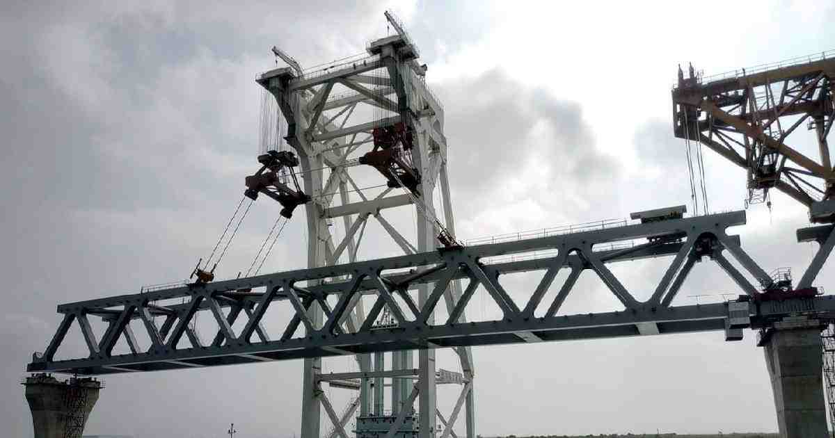 Padma Bridge’s 28th span installed; 4.2 km now visible 