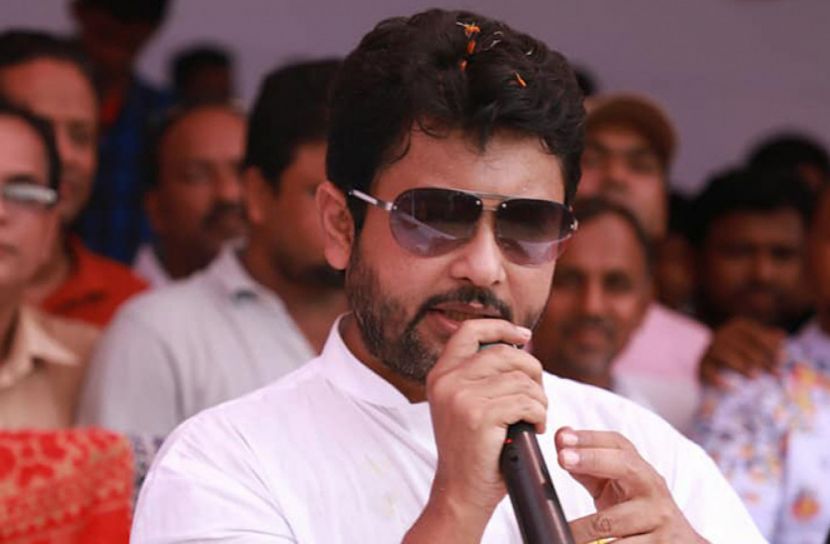 নিক্সন চৌধুরী : খলনায়ক থেকে নায়ক
