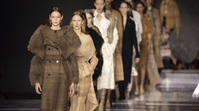 Kendall Jenner headlines London Fashion Week's Burberry show