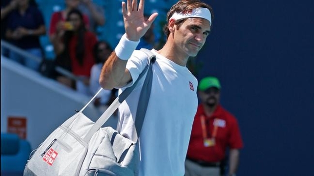 Federer reaches quarters in Miami, Halep eyes No. 1 ranking