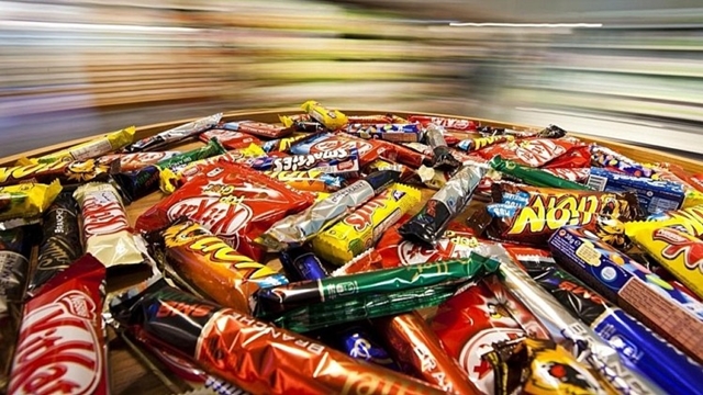 Foreign brands dominate BD candy-chocolate market 