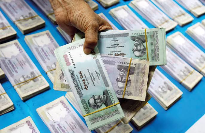 Higher cash withdrawal for Eid raises call money rate