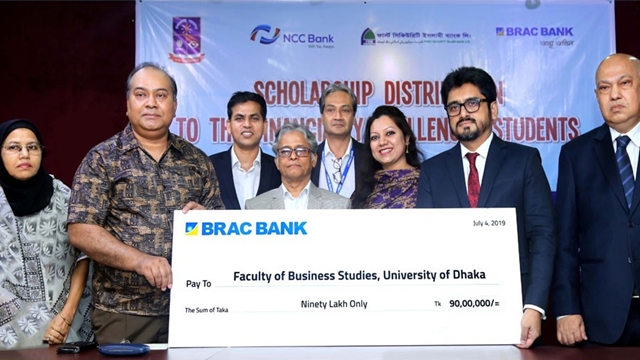 BRAC Bank awards scholarship to 150 DU students