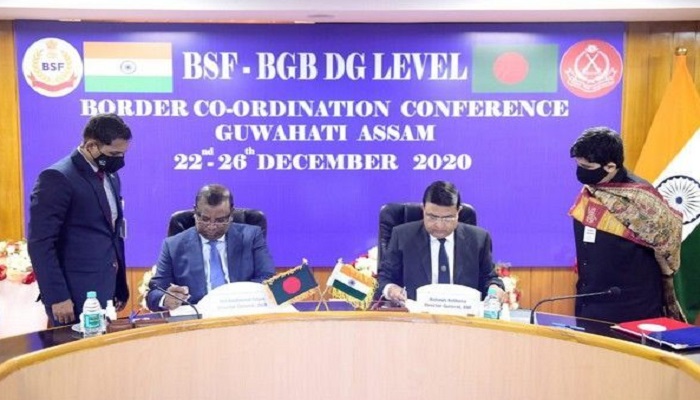 India-Bangladesh border talks decide construction of single row fence