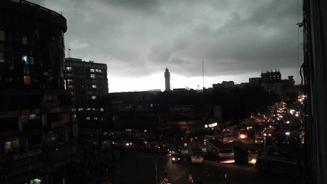 Dhaka turns dark at midday