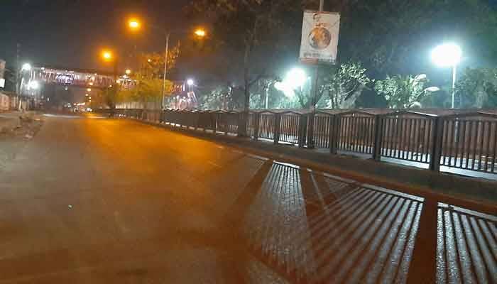 ফার্মেসি ছাড়া সন্ধ্যার পর সব দোকান-বাজার বন্ধ