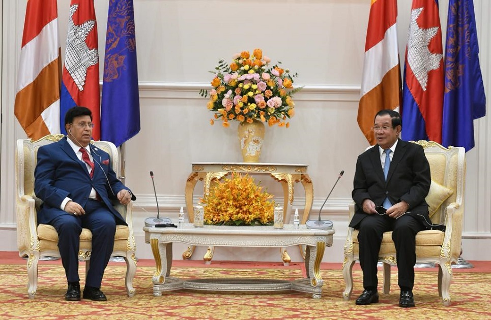 Dr Momen on a visit to Cambodia signs MoU, seeks support for Rohingya repatriation