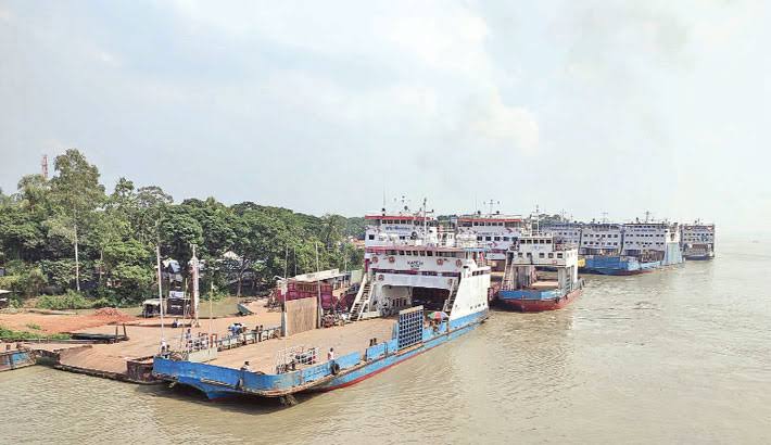 Ferrying of heavy vehicles on Shimulia-Banglabazar route remain suspended