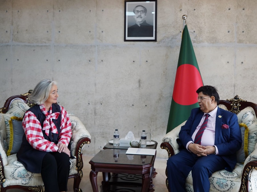 French envoy lauds Bangladesh's outstanding progress