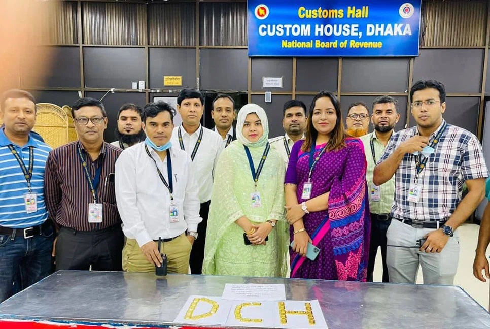 30 gold bars recovered from Dhaka airport dustbin