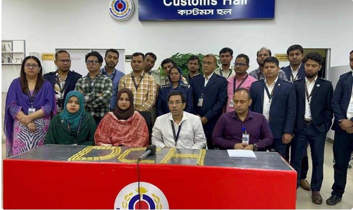 204 gold bars worth Tk 25cr seized in Dhaka airport