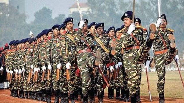 India's top court grants equal rights to women in army