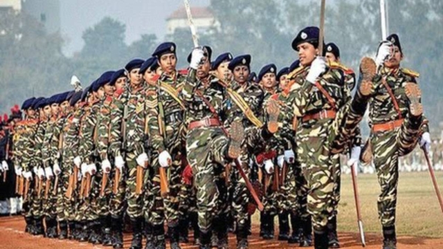 India's top court grants equal rights to women in army