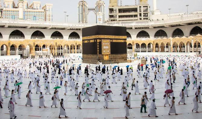 Saudi mulls allowing limited pilgrims from abroad for Hajj