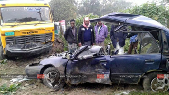  Cop killed in Savar road crash On a duty