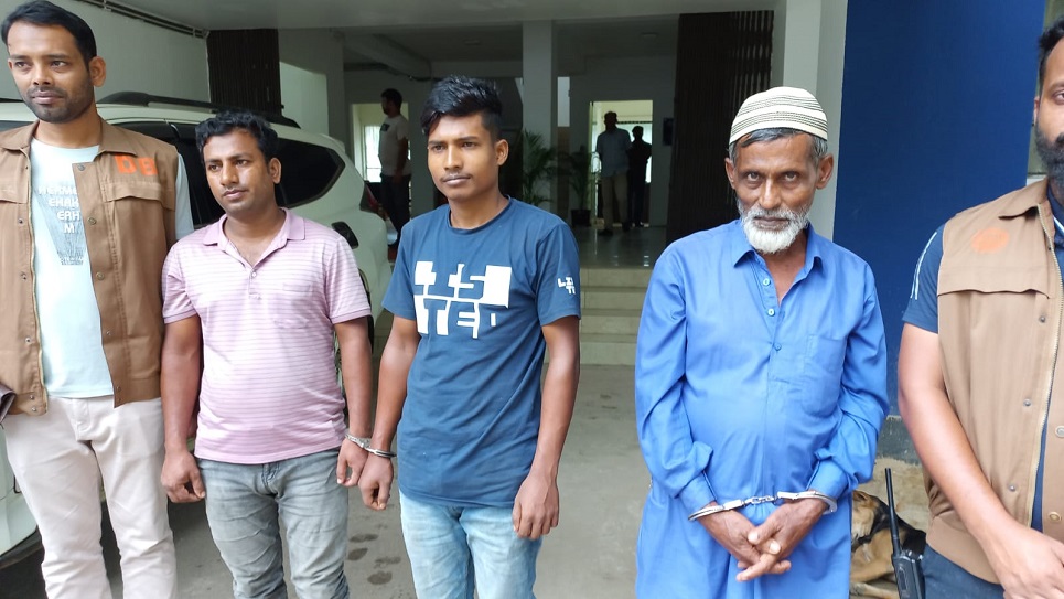 3 arrested with 1,500 litres of stolen diesel in Feni