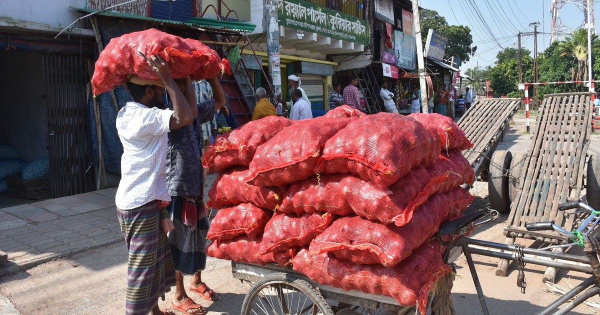 Onion prices rose 80pc compared to 2019 in Dhaka's kitchen markets