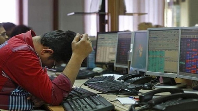 Stocks witness downturn in early trading Sunday