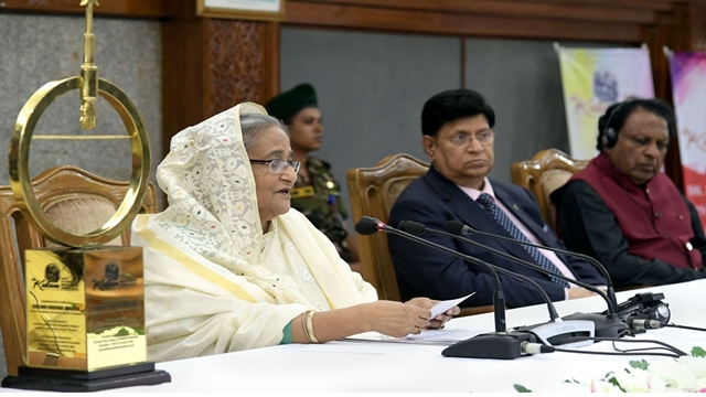 PM stresses having accommodative attitude among neighbours  